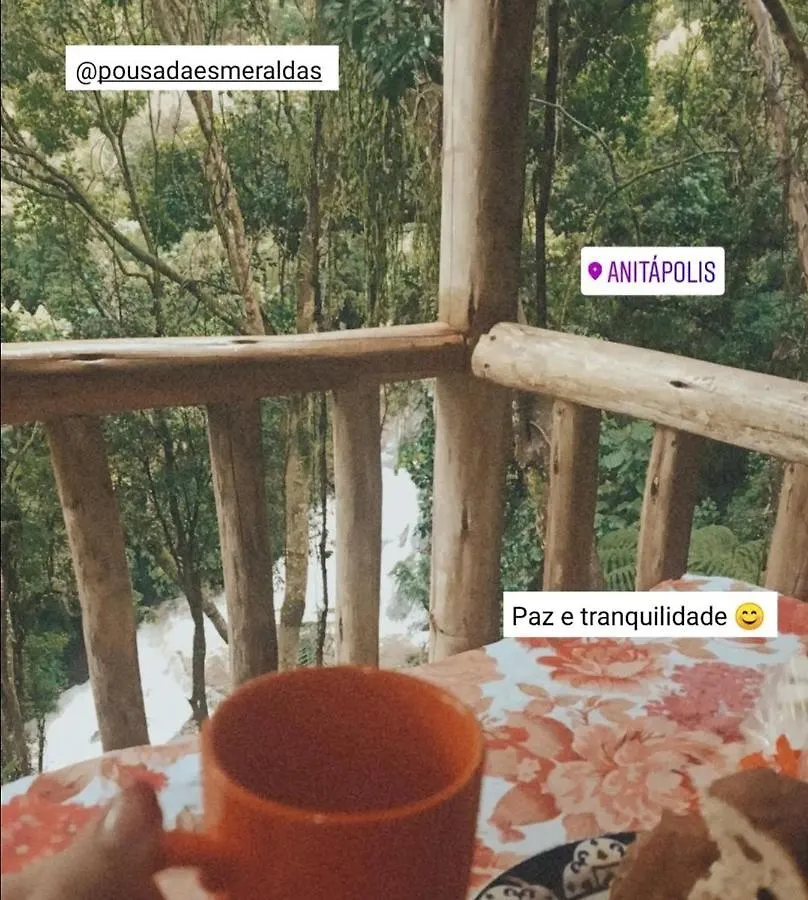 Cabanas Pousada Esmeraldas Anitápolis Värdshus